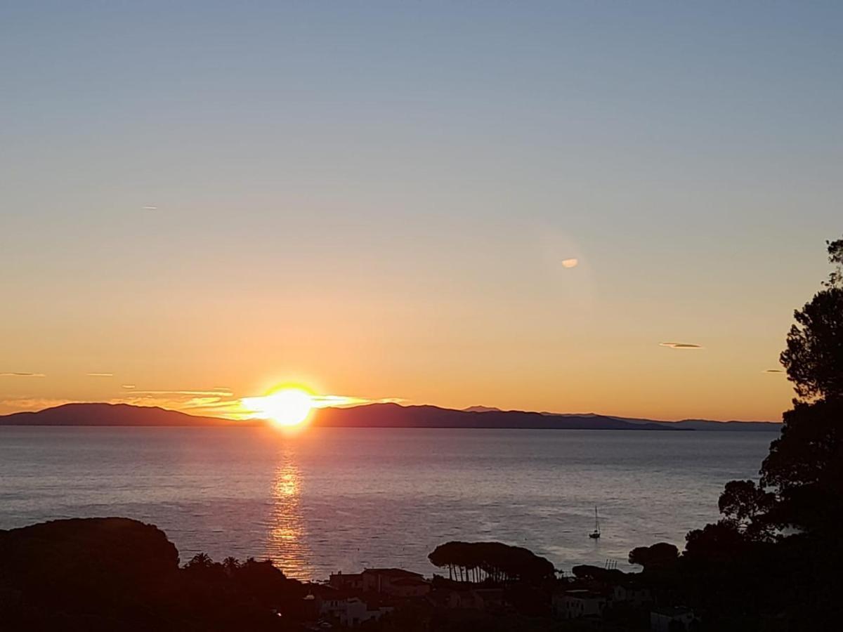 Villa Gualdo Piscina Vista Mare Capoliveri  Exteriör bild